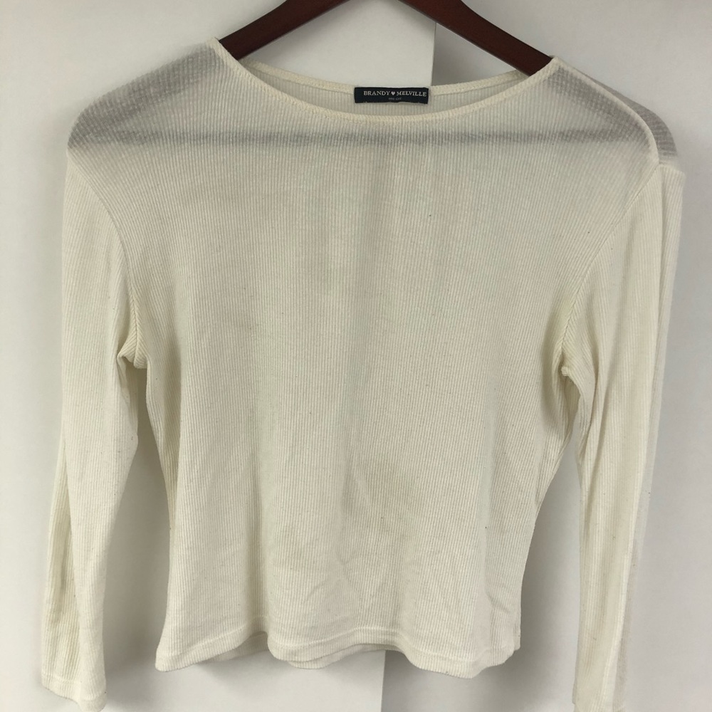 Brandy Melville 3/4 length sleeve shirt